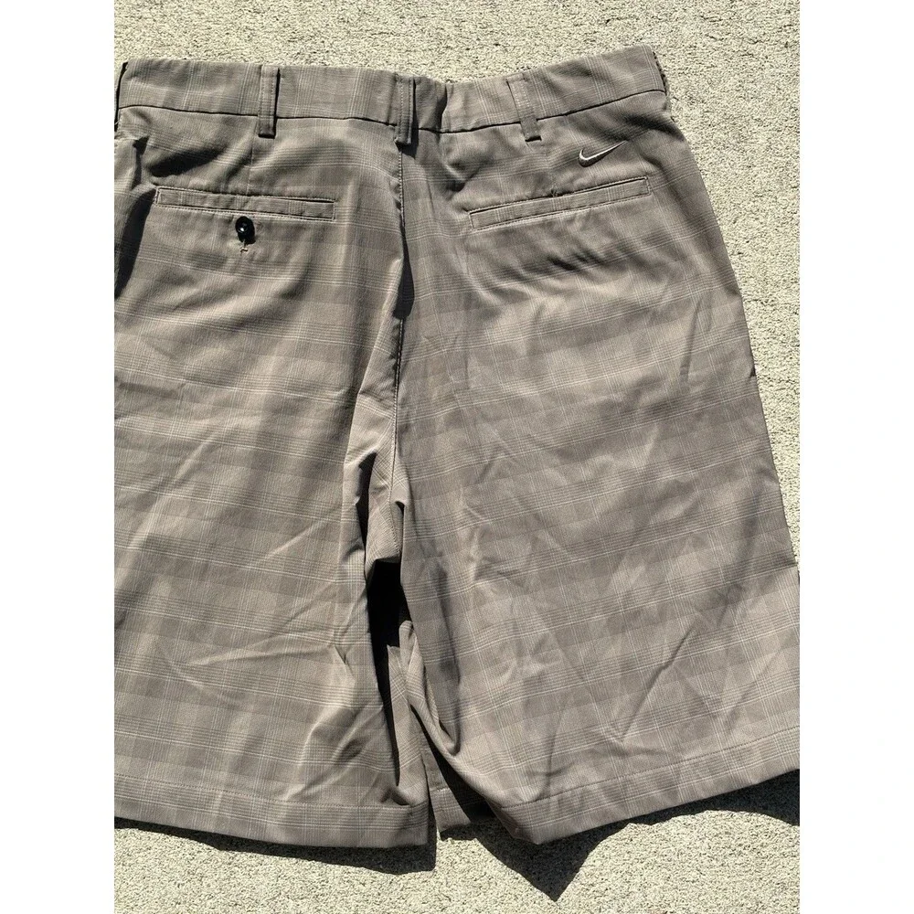 Nike Golf Dri-Fit Shorts Men’s 34x10 Brown Plaid Logo Swoosh Performance